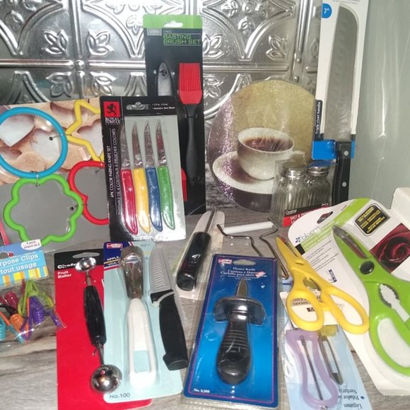 Other - 16 Piece Lot of Kitchen Utensils NEW